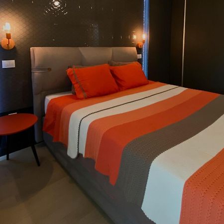 Stylish Apartment, Skopje Centre - Private Parking - Panoramic Views Экстерьер фото