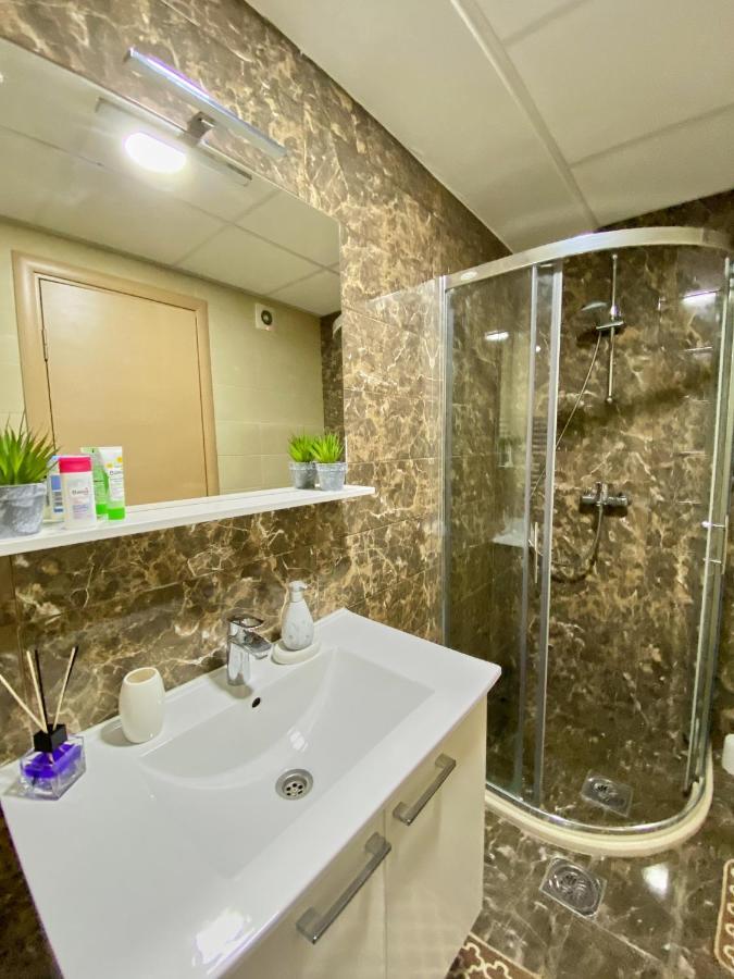 Stylish Apartment, Skopje Centre - Private Parking - Panoramic Views Экстерьер фото
