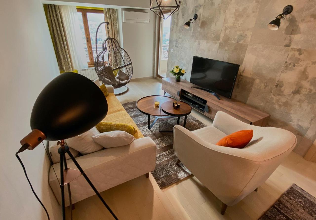 Stylish Apartment, Skopje Centre - Private Parking - Panoramic Views Экстерьер фото